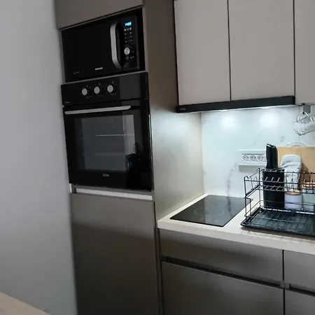 Apartment Momentum